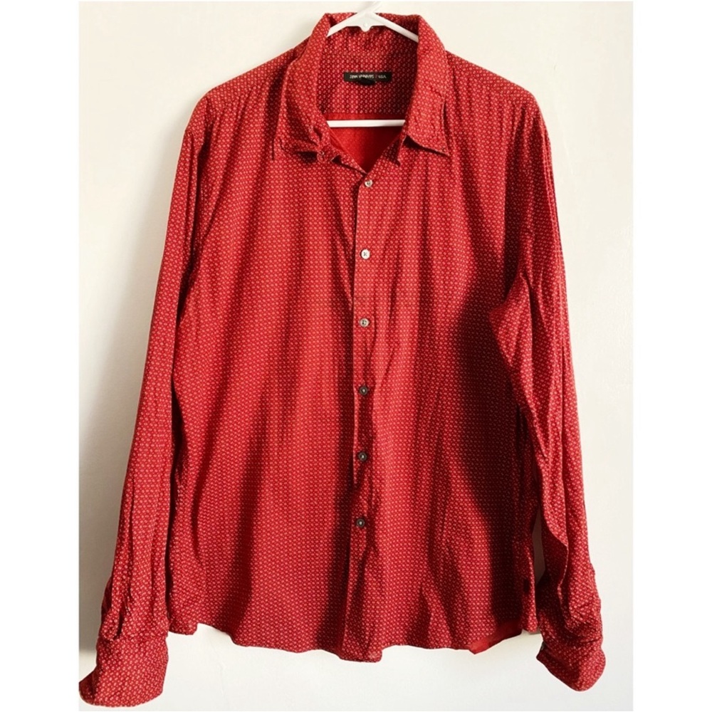 John Varvatos • Red Patterned Button Down Shirt